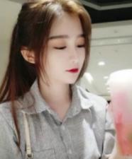 网站：四川电影学院的第一个美女李·贾胡（Li Jiahang）是妓女。